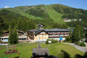 Гостиница Familienhotel Hinteregger  Качбергхёэ